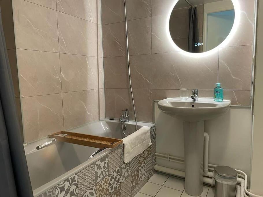 Frida 4 Pers Hypercentre + Clim Appartement Épernay Buitenkant foto